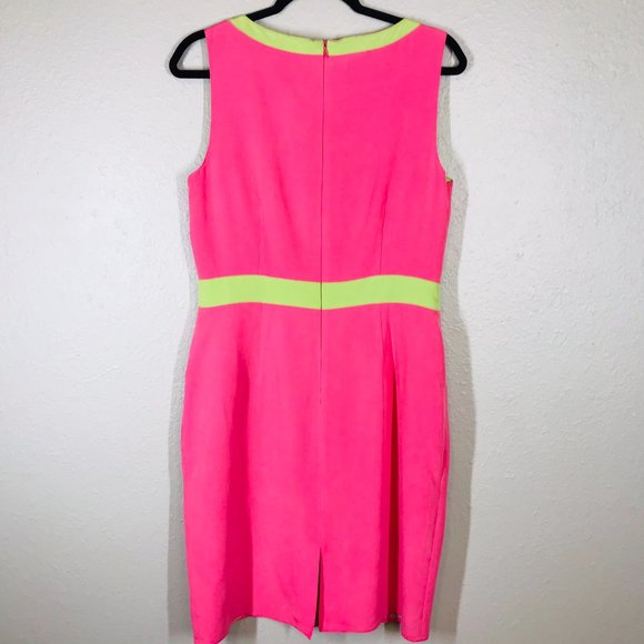 Vintage Michelle Antonelli Pink and Green 100% Silk Scoop neck Sheath Dress - Picture 3 of 10